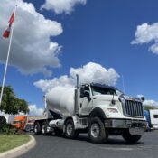2026 International HX620 SBA 6X4 - photo 3 of 4