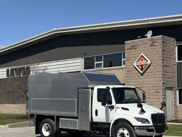 2025 International MV607 4&times;2 - Lewis Motor Sales Inc.