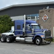 2027 International HX520 6&times;4 - photo 2 of 9