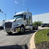 2027 International LT625 6&times;4 Sleeper - photo 4 of 8