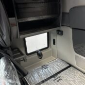 2027 International HX520 6&times;4 &ndash; COMING SOON - photo 8 of 9