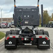 2027 International HX520 6&times;4 - photo 5 of 8