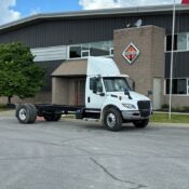 2027 International MV607 SBA 2&times;4 - photo 2 of 6
