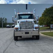 2027 International HX520 SFA 6&times;4 - photo 3 of 7