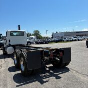 2027 International HV607 6&times;4 - photo 5 of 7