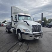 2020 International LT625 6&times;4 - photo 3 of 6