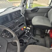 2020 International LT625 6&times;4 - photo 6 of 6