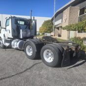 2019 International LT625 6&times;4 - photo 4 of 5