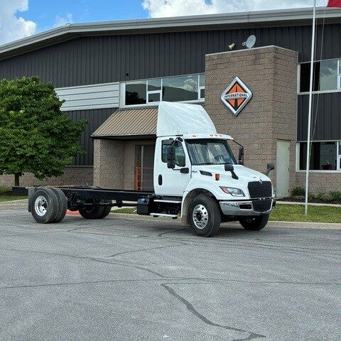 2027 International MV607 SBA 2&times;4 - Lewis Motor Sales Inc.
