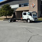 2027 Isuzu NRR Gas Crew Cab - photo 4 of 9